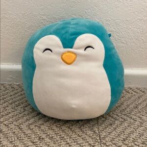 RARE OLD 2018 PENGUIN SQUISHMALLOW